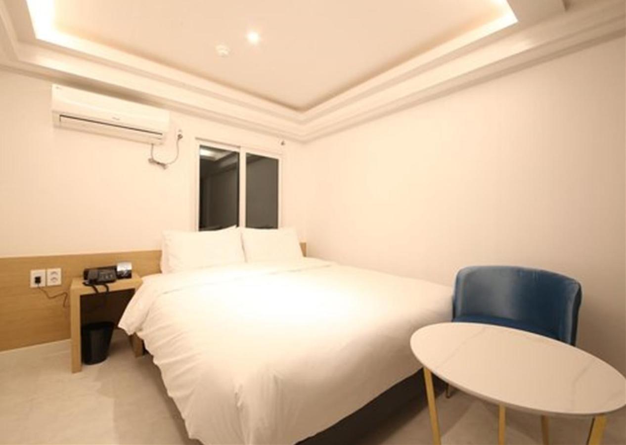 Busan Seomyeon Business Hotel J7 Exterior photo